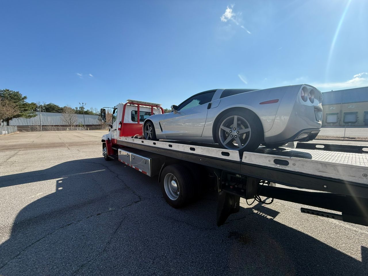 Toomi tow truck Duluth GA