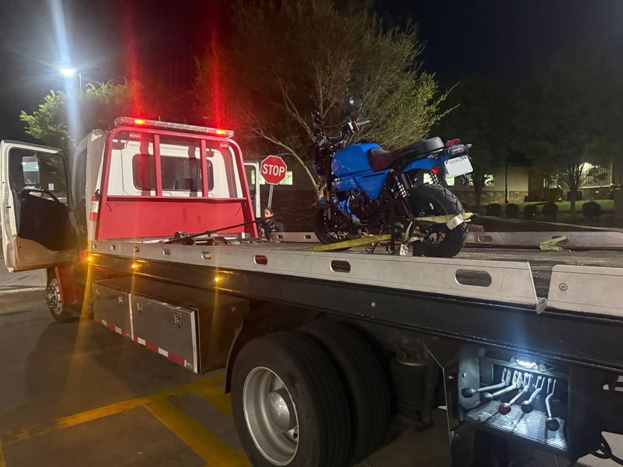 Toomi tow truck Duluth GA